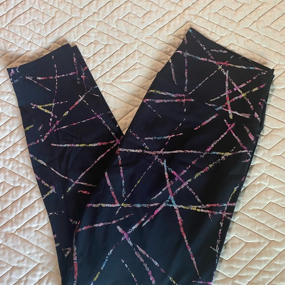 Zyia Mirage Leggings - Picture 2 of 4